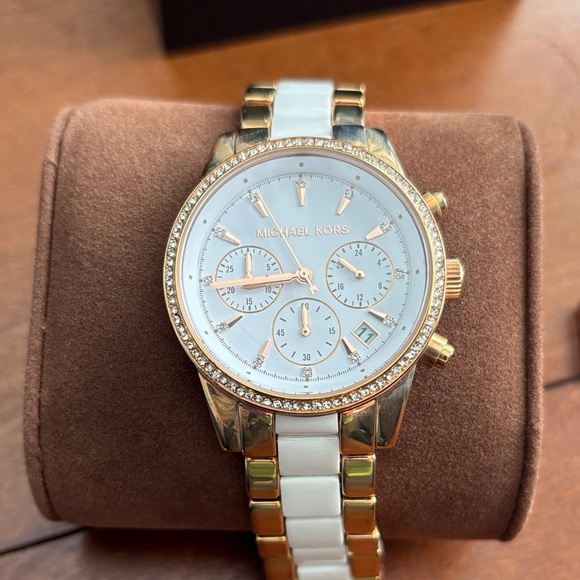 Michael Kors Gold and White Chronograph Watch - Picture 1 of 6